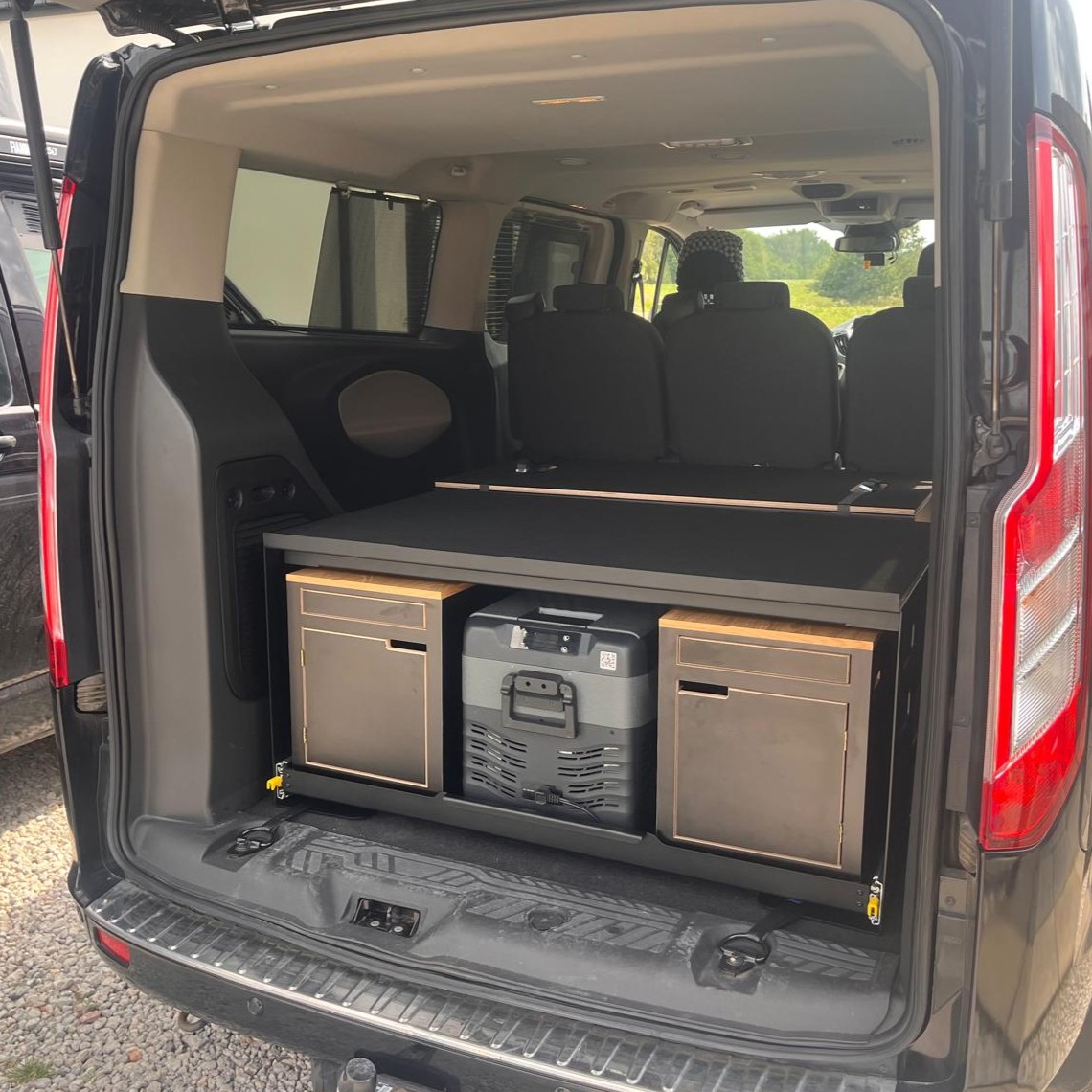 Distribución de camping para SUV